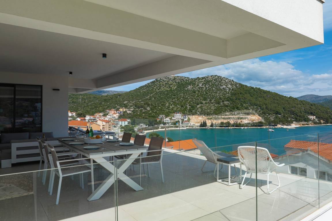 155 M² Apartment ∙ 3 Bedrooms ∙ 6 Guests - Sevid
