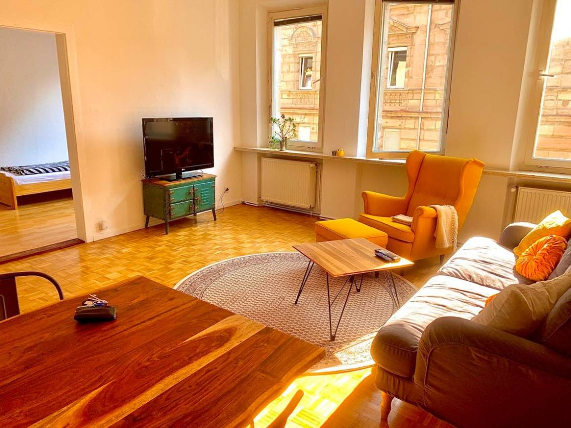 85 M² Ferienwohnung ∙ 2 Schlafzimmer ∙ 4 Gäste - Schwabach