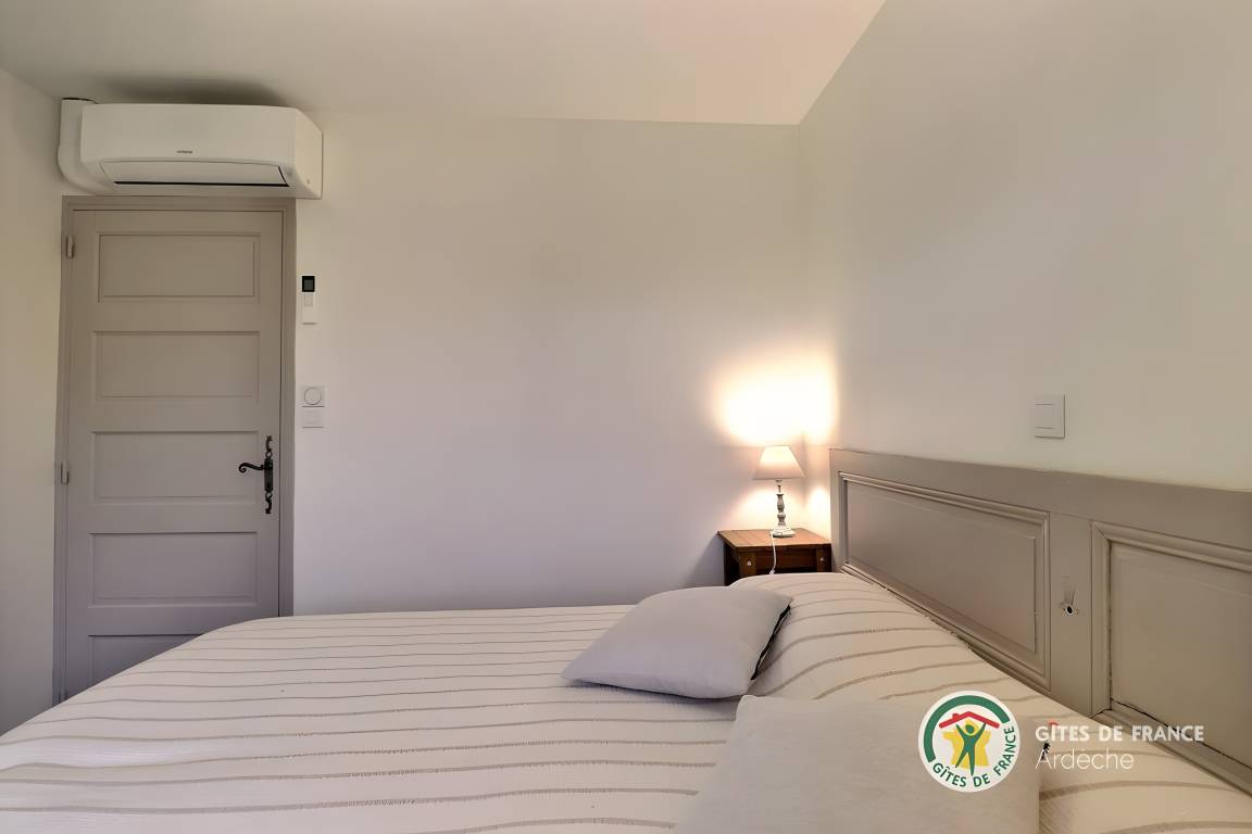 115 M² Maison De Vacances ∙ 3 Chambres ∙ 6 Personnes - Tournon-sur-Rhône