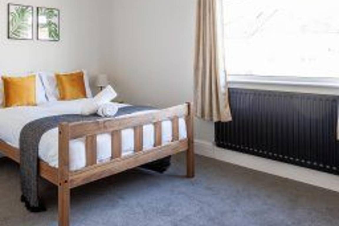 40 M² House ∙ 3 Bedrooms ∙ 6 Guests - Darlington