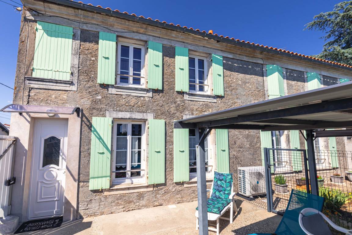 61 M² Appartement ∙ 2 Chambres ∙ 4 Personnes - Rochefort