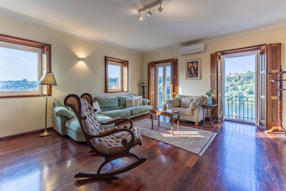 Apartamento ∙ 4 Habitaciones ∙ 9 Huéspedes - Gandra