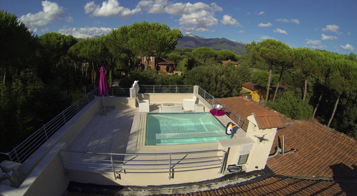 500 M² Villa ∙ 7 Chambres ∙ 14 Personnes - Massa