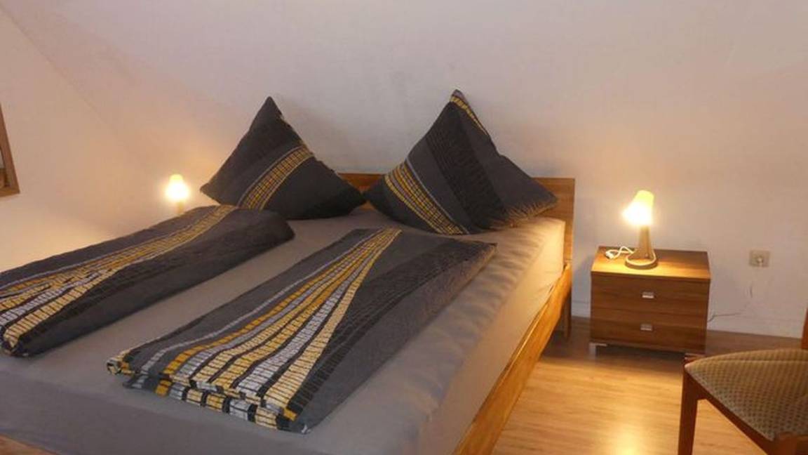 75 M² Ferienwohnung ∙ 2 Schlafzimmer ∙ 5 Gäste - Idar-Oberstein