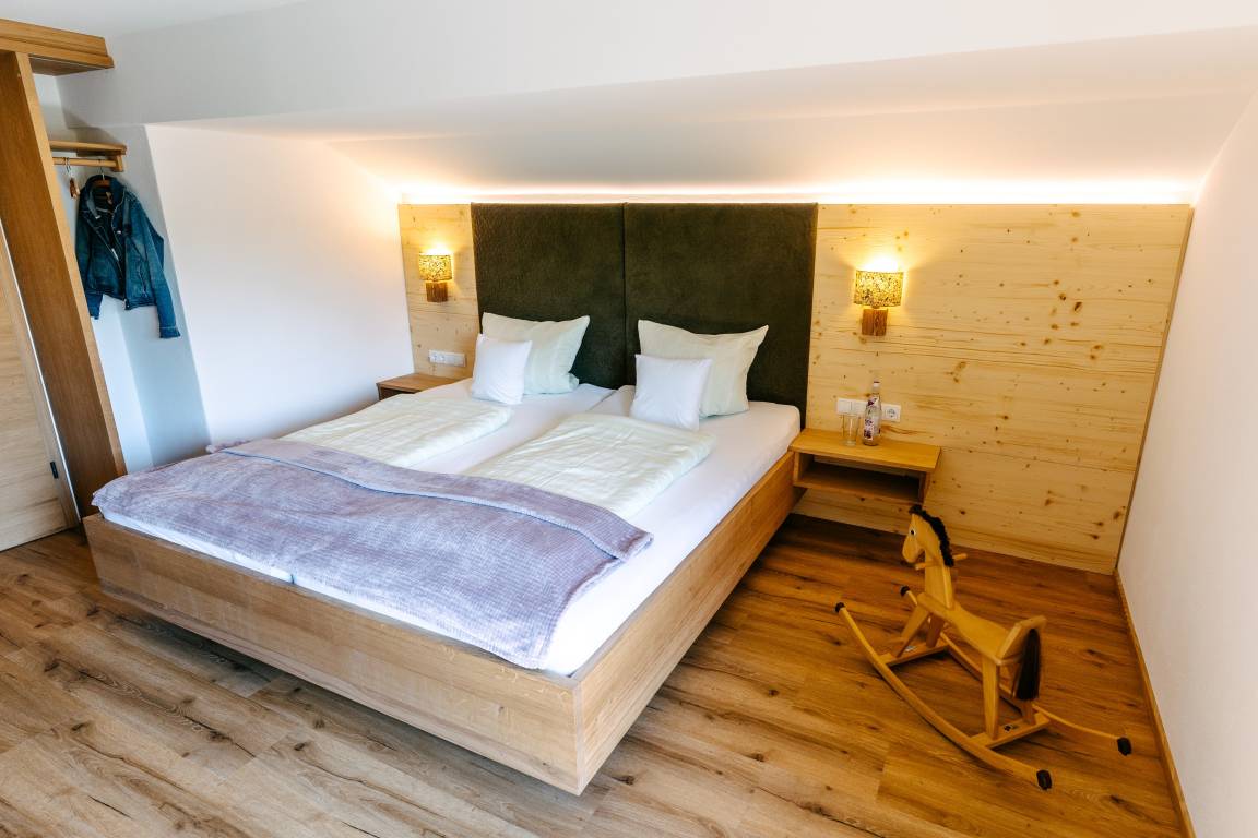 80 M² Ferienwohnung ∙ 2 Gäste - Ainring