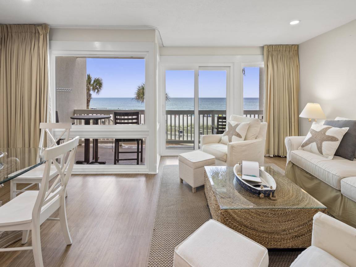 88 M² Condo ∙ 1 Bedroom ∙ 6 Guests - Laguna Beach, FL