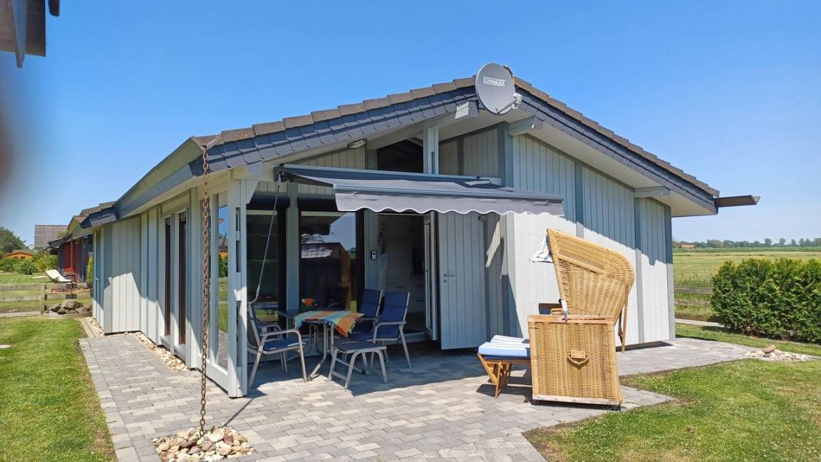 65 M² Ferienhaus ∙ 2 Schlafzimmer ∙ 5 Gäste - Butjadingen