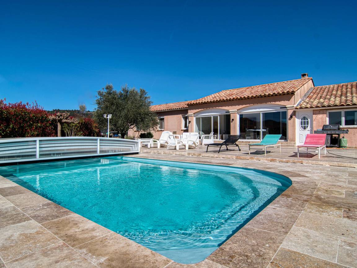 140 M² Maison De Vacances ∙ 4 Chambres ∙ 8 Personnes - Le Luc