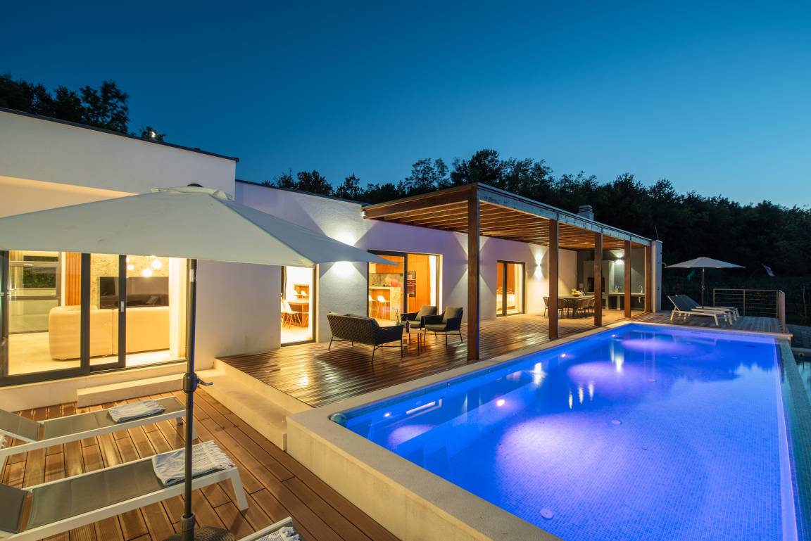 290 m&sup2; Ferienhaus 5 Schlafzimmer 10 G&auml;ste