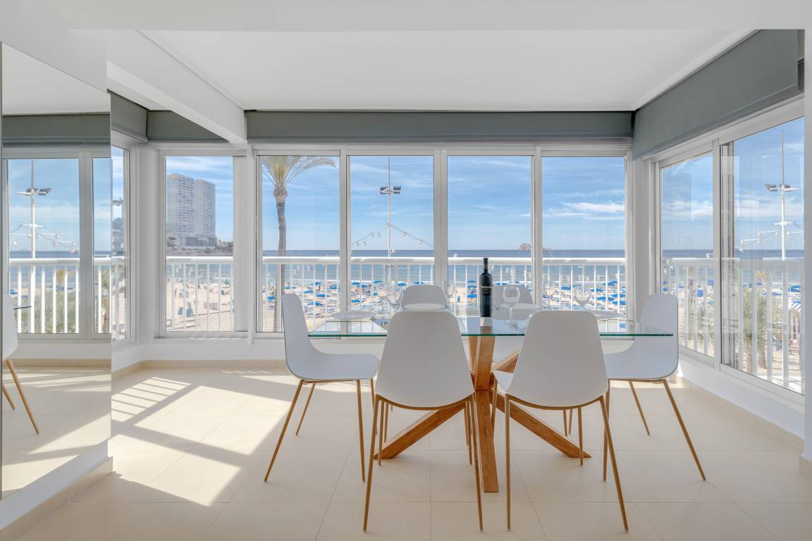 80 M² Appartamento Vacanza ∙ 2 Camere Da Letto ∙ 7 Ospiti - Benidorm