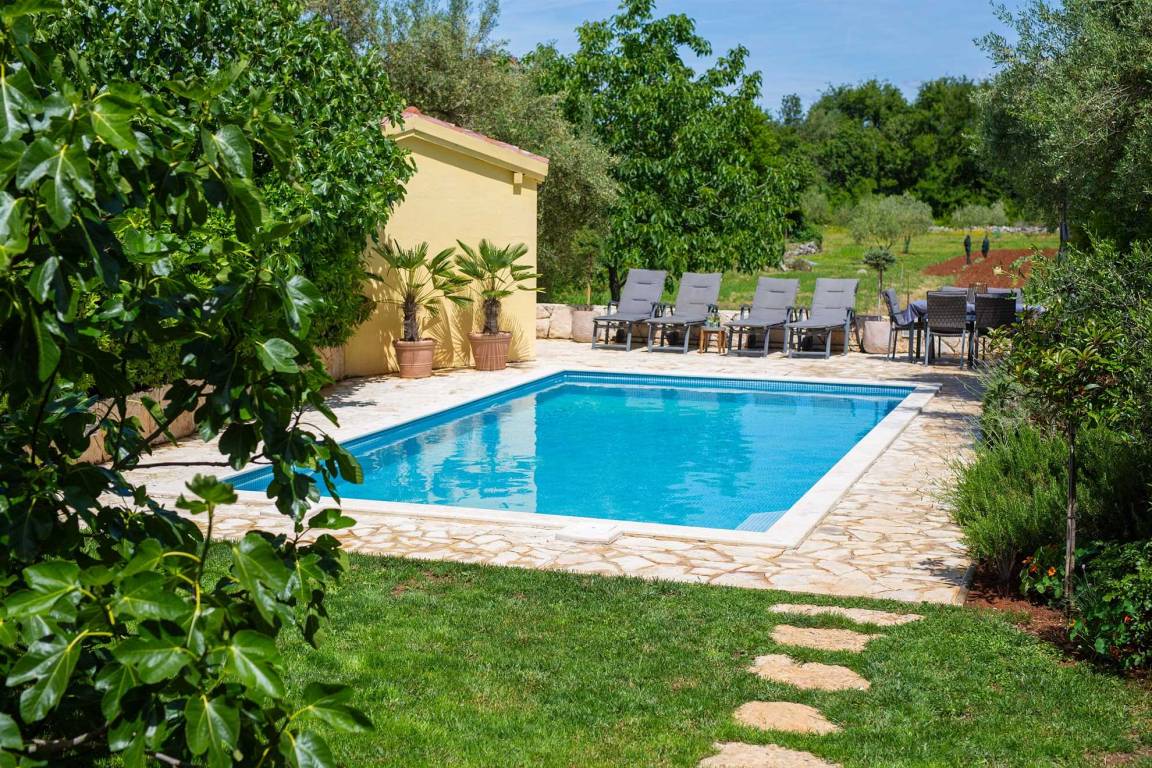 105 M² Villa ∙ 3 Bedrooms ∙ 6 Guests - Krk