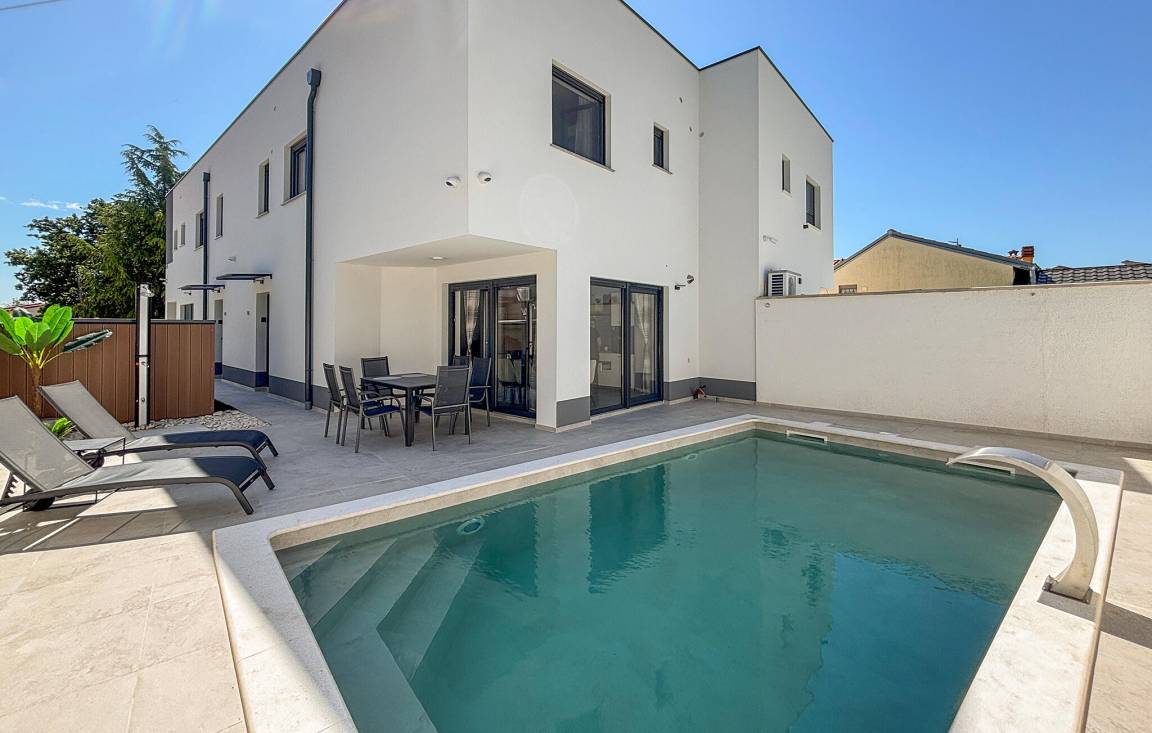 190 M² Ferienhaus ∙ 4 Schlafzimmer ∙ 10 Gäste - Fažana