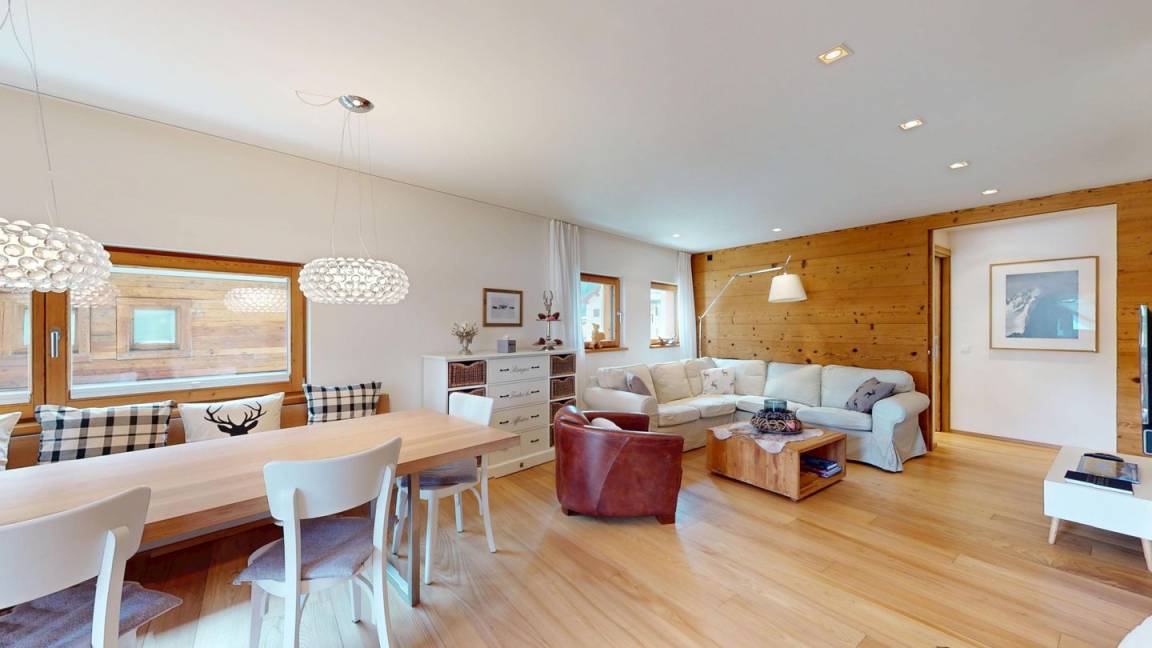 90 M² Apartment ∙ 3 Bedrooms ∙ 5 Guests - Silvaplana