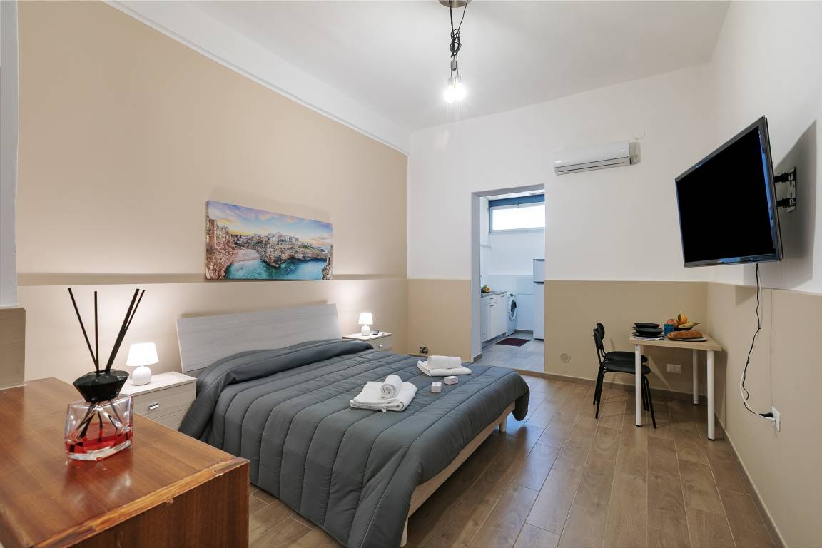 47 M² Apartment ∙ 1 Bedroom ∙ 2 Guests - Бари