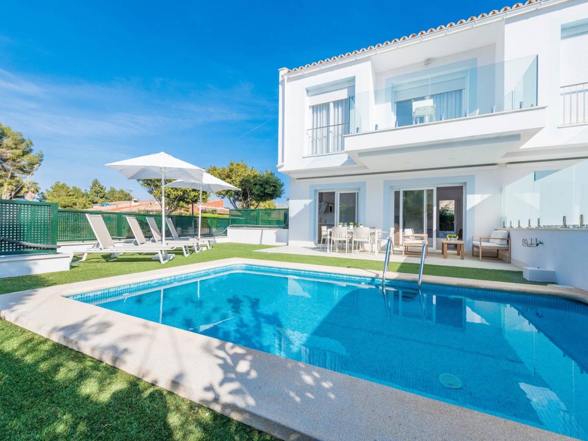 105 M² Villa ∙ 3 Habitaciones ∙ 5 Huéspedes - Alcudia