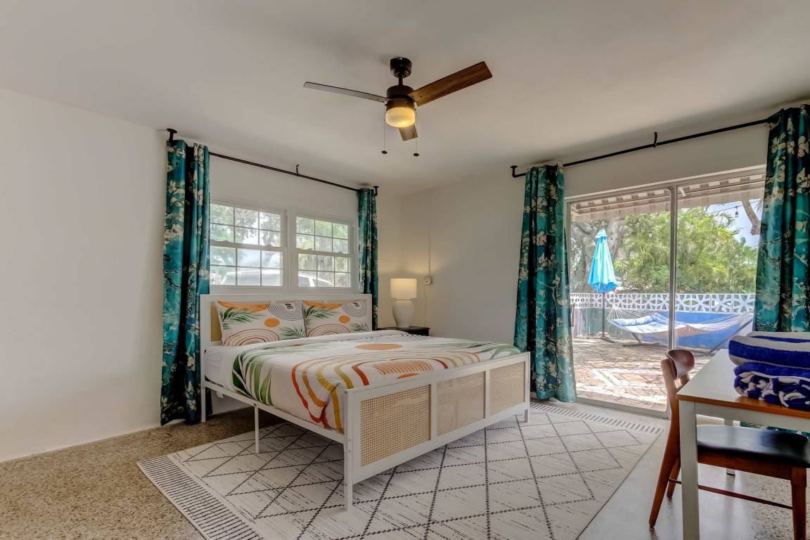 Apartment ∙ 2 Bedrooms ∙ 6 Guests - Indian Rocks Beach, FL