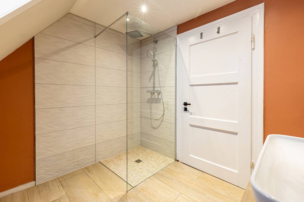 150 m² Ferienhaus ∙ 3 Schlafzimmer ∙ 12 Gäste – Bild 40