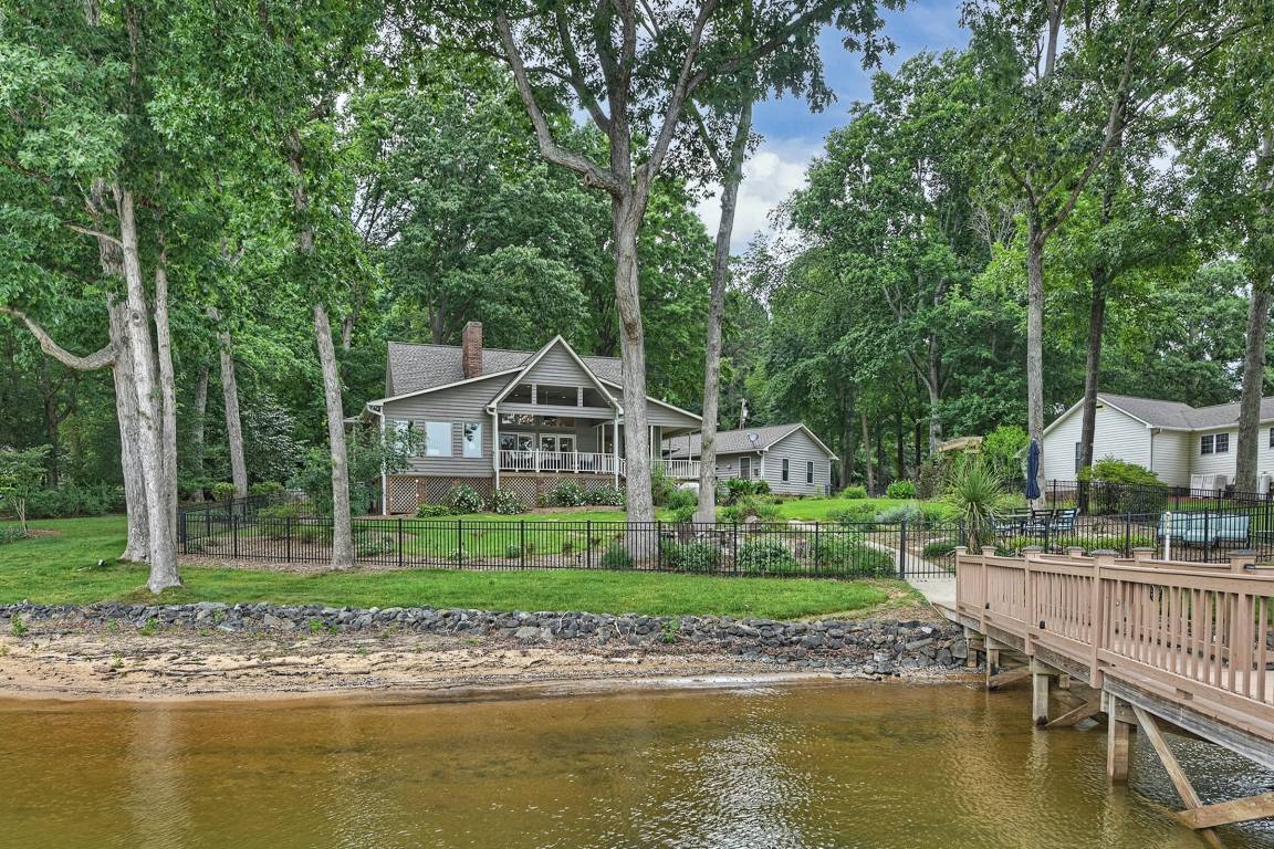 247 M² House ∙ 4 Bedrooms ∙ 12 Guests - Lake Norman, NC