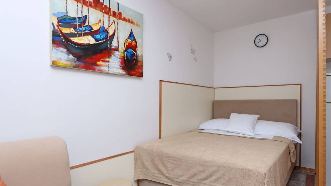 27 M² Hotel ∙ 1 Schlafzimmer ∙ 2 Gäste - Crikvenica
