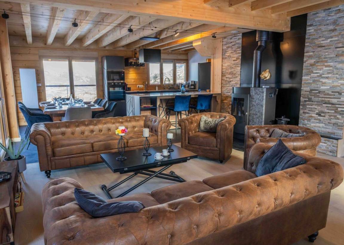 130 m² Chalet ∙ 5 Schlafzimmer ∙ 16 Gäste – Bild 2