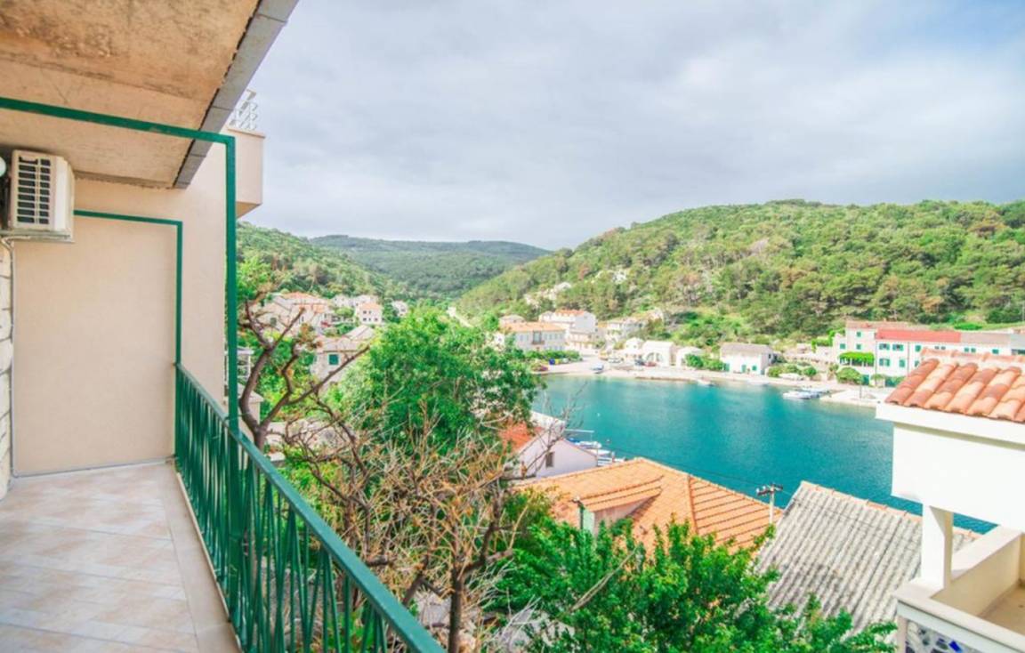 70 M² Apartment ∙ 2 Bedrooms ∙ 6 Guests - Omiš