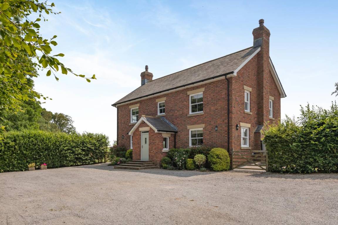 Cottage ∙ 5 Bedrooms ∙ 10 Guests - Poulton-le-Fylde