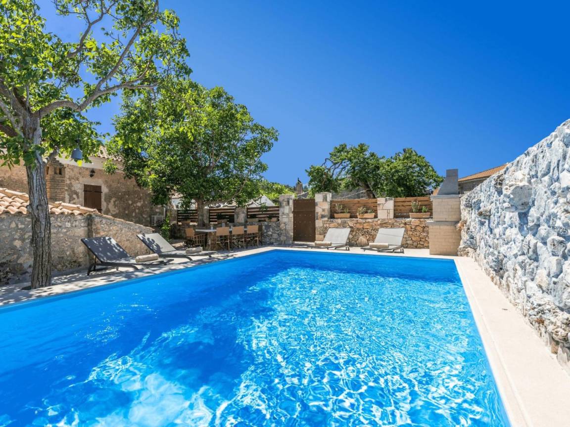 210 M² Villa ∙ 5 Chambres ∙ 11 Personnes - Zante