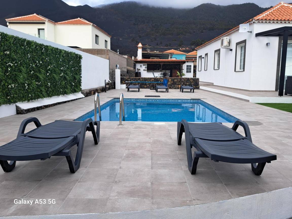 125 M² Apartamento ∙ 3 Habitaciones ∙ 5 Huéspedes - El Paso