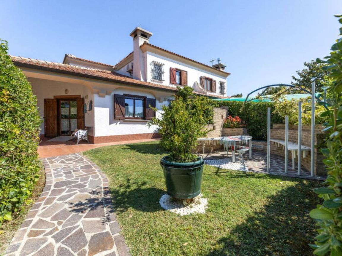 150 M² Casa Vacanza ∙ 1 Camera Da Letto ∙ 8 Ospiti - Loreto