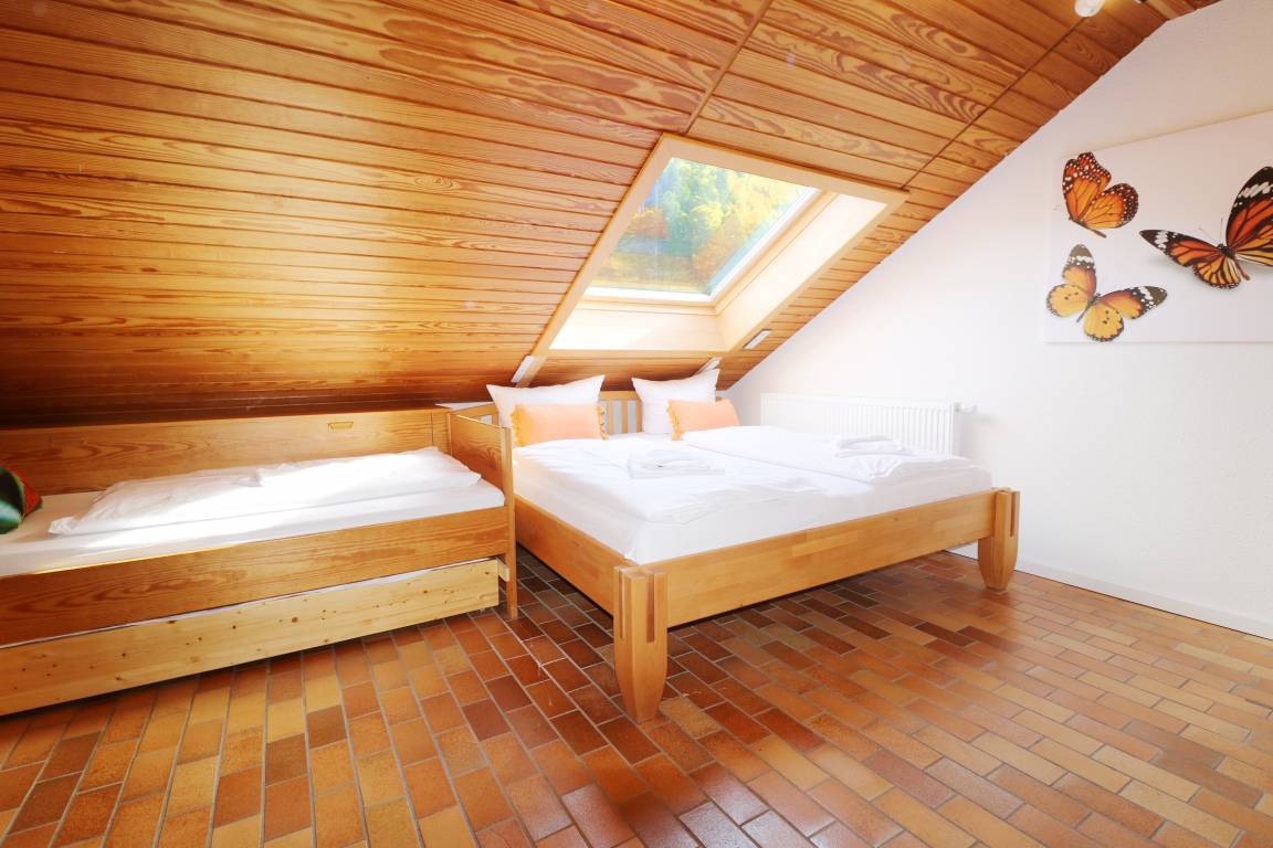 93 m² Ferienwohnung ∙ 3 Schlafzimmer ∙ 8 Gäste – Bild 15