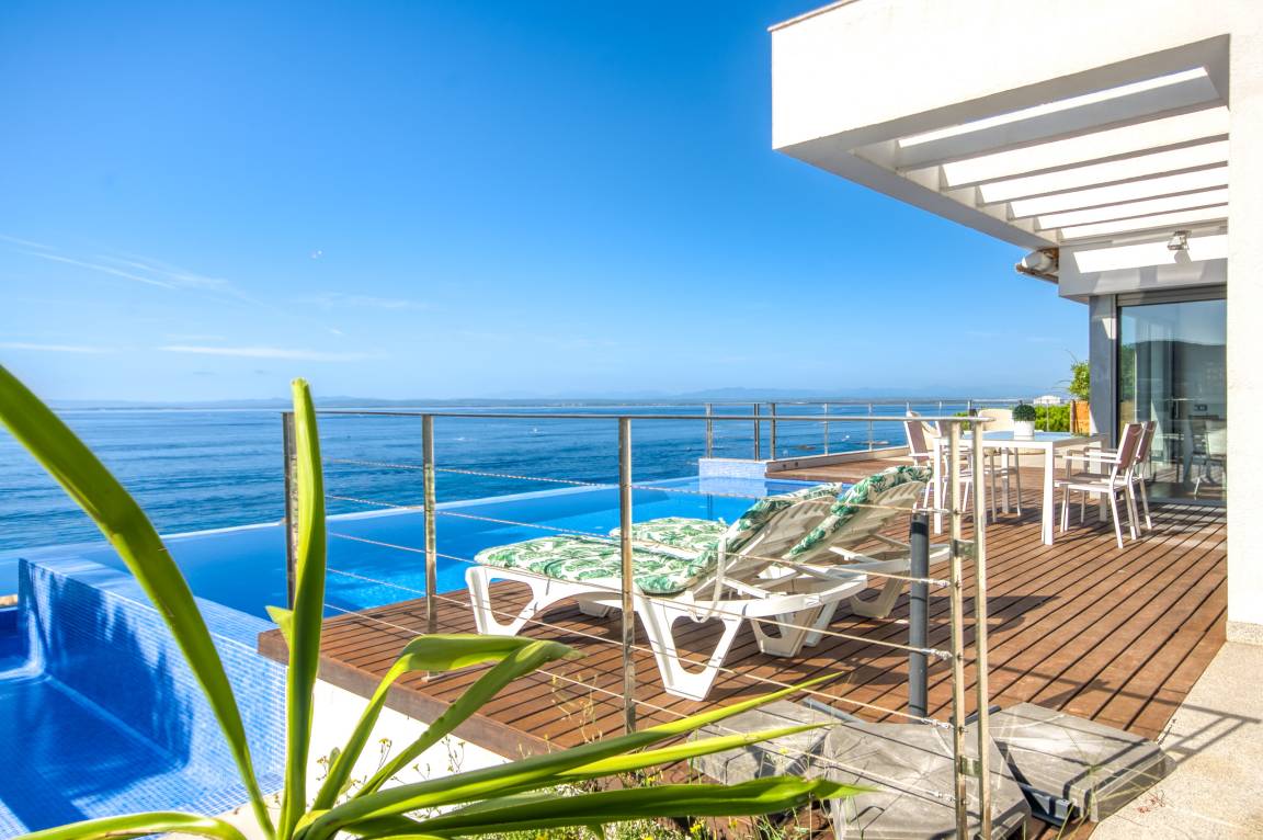 257 M² House ∙ 4 Bedrooms ∙ 8 Guests - Cadaqués