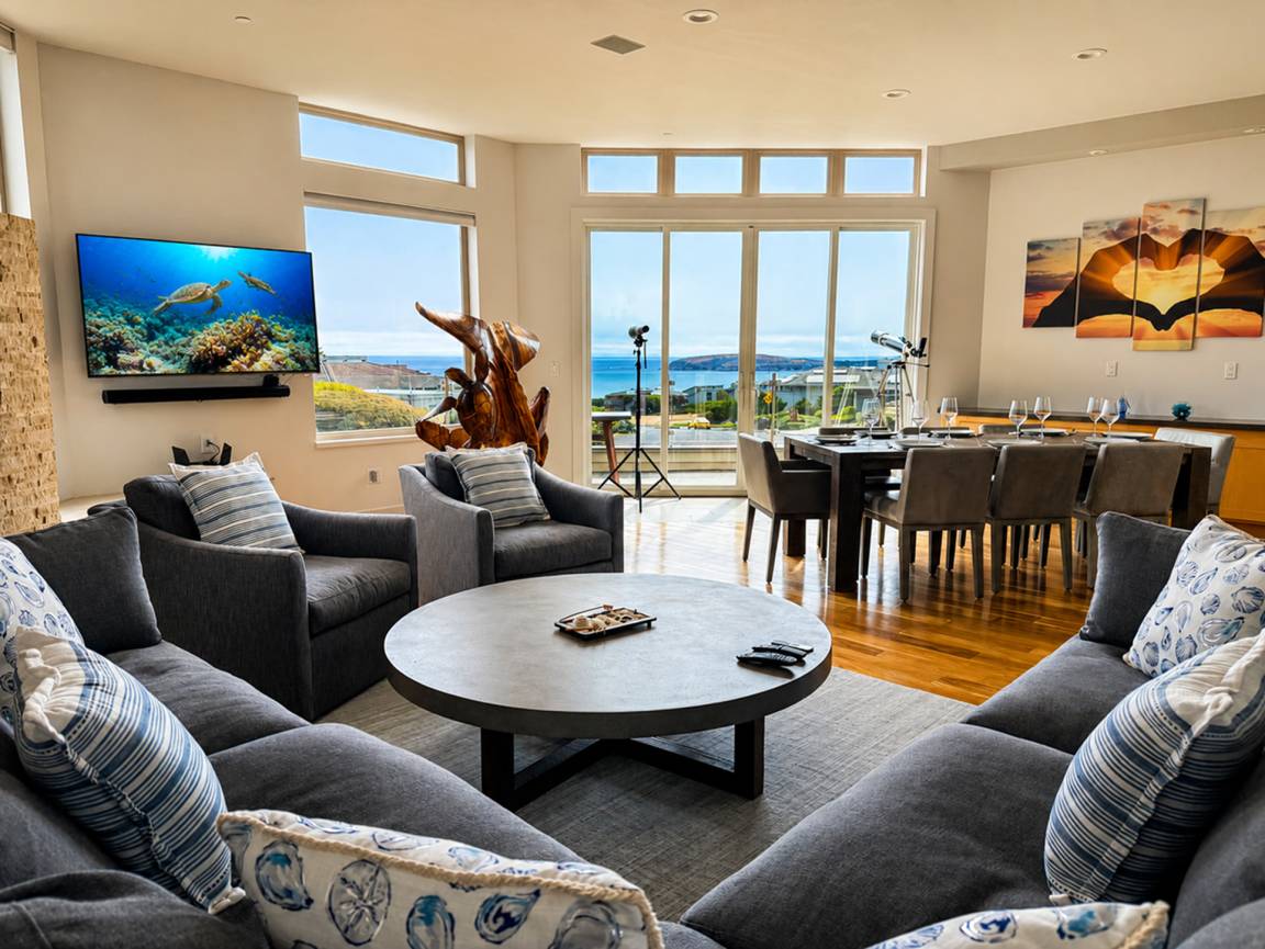 House ∙ 5 Bedrooms ∙ 12 Guests - Bodega Bay, CA