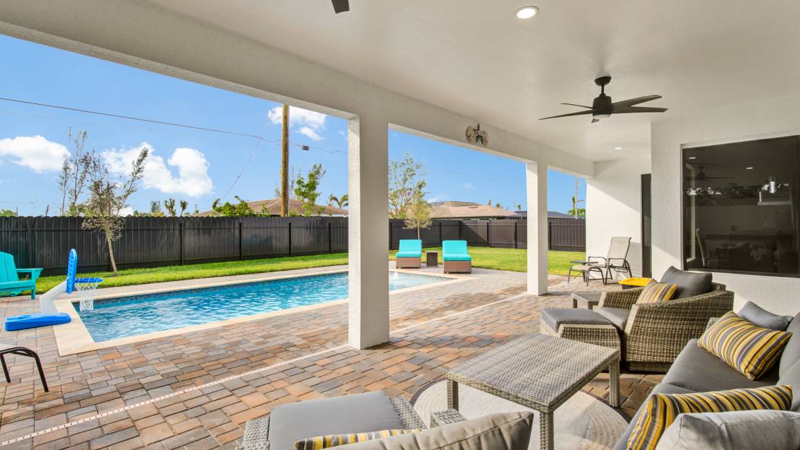 179 M² House ∙ 4 Bedrooms ∙ 8 Guests - Cape Coral, FL