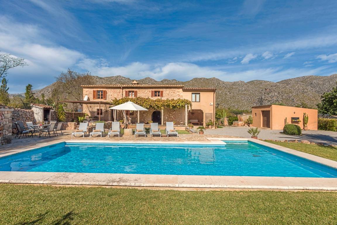195 M² Maison De Vacances ∙ 3 Chambres ∙ 6 Personnes - Pollença
