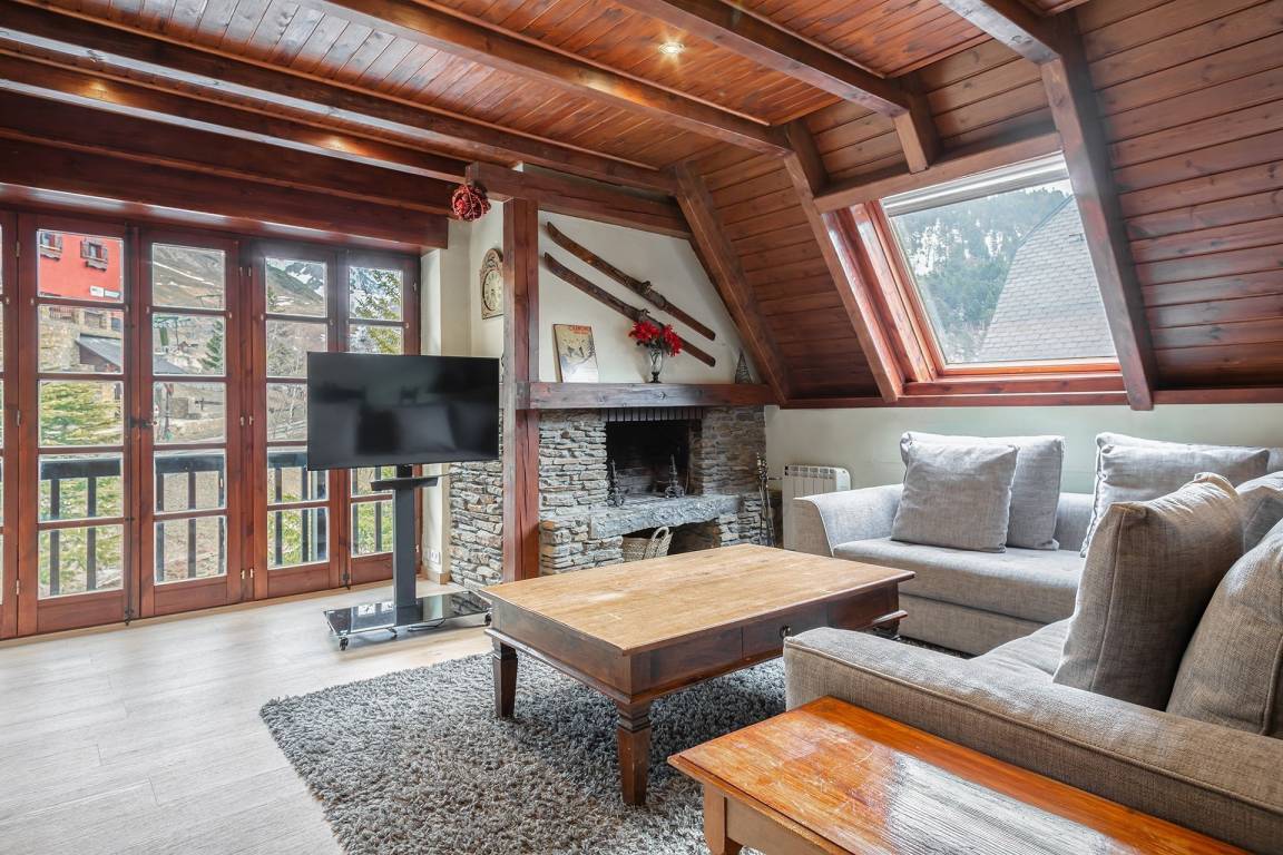 131 M² Apartment ∙ 4 Bedrooms ∙ 9 Guests - Baqueira