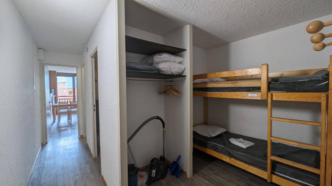 33 m² Studio ∙ 1 Schlafzimmer ∙ 4 Gäste – Bild 5