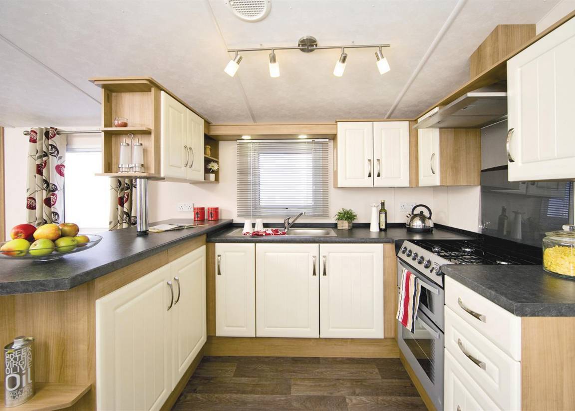 Caravan ∙ 2 Bedrooms ∙ 6 Guests - Burnham-on-Sea