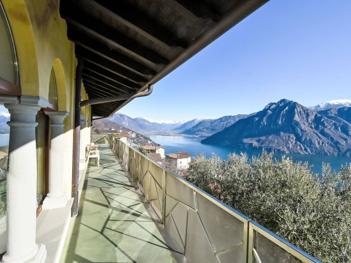 280 M² Ferienwohnung ∙ 5 Schlafzimmer ∙ 8 Gäste - Sarnico