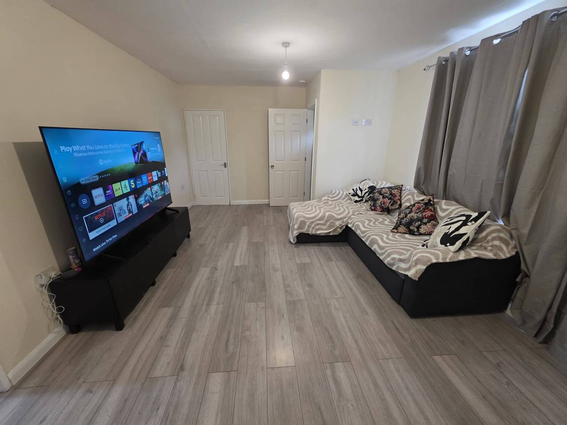 100 M² Huis ∙ 3 Slaapkamers ∙ 7 Gasten - Nottingham