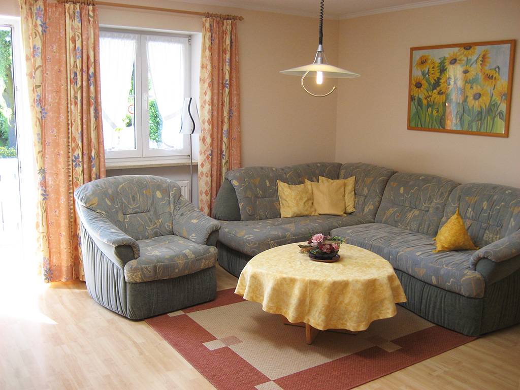 46 M² Ferienwohnung ∙ 1 Schlafzimmer ∙ 2 Gäste - Pfarrkirchen