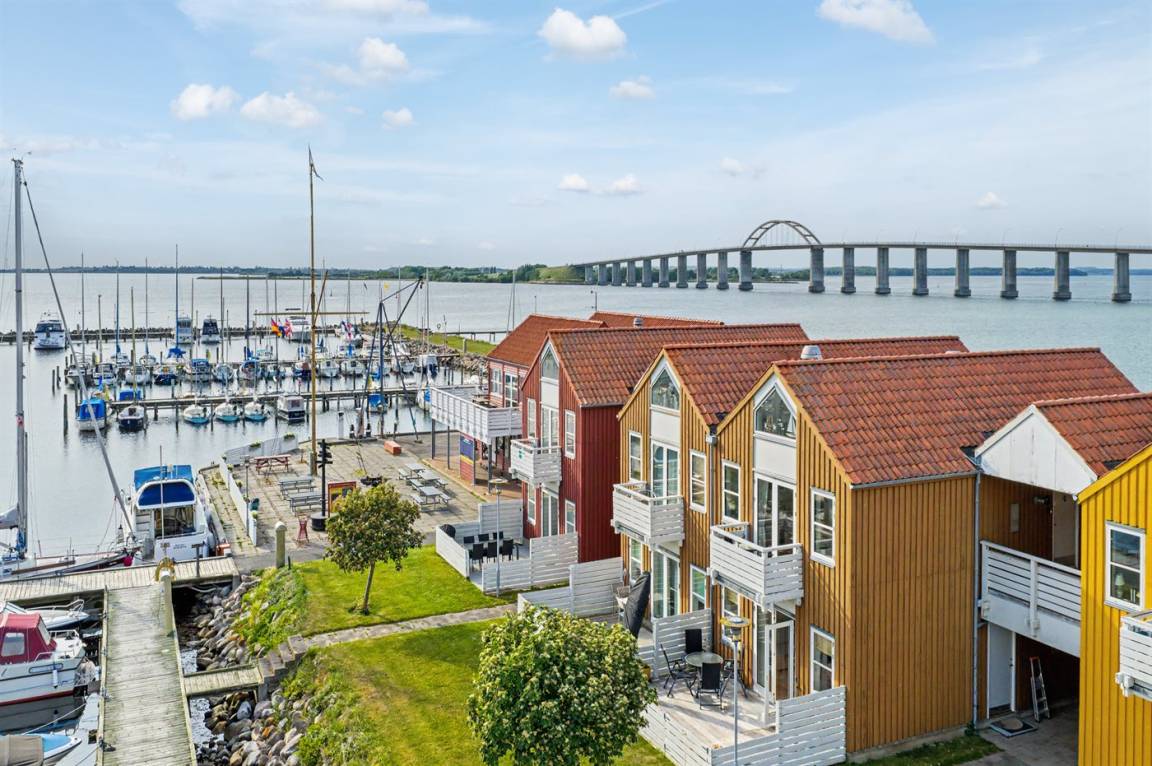 67 m&sup2; Ferienwohnung 2 Schlafzimmer 4 G&auml;ste