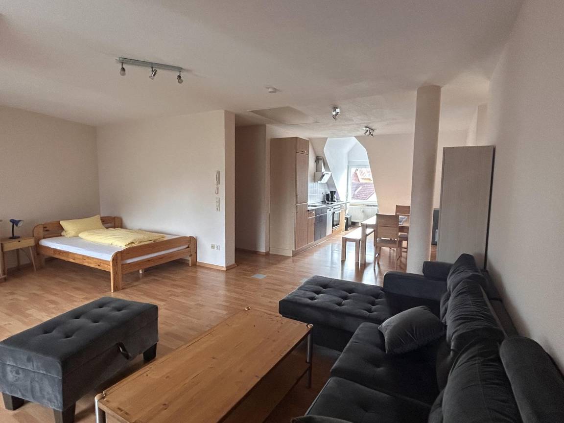 75 M² Ferienwohnung ∙ 1 Schlafzimmer ∙ 4 Gäste - Rastatt