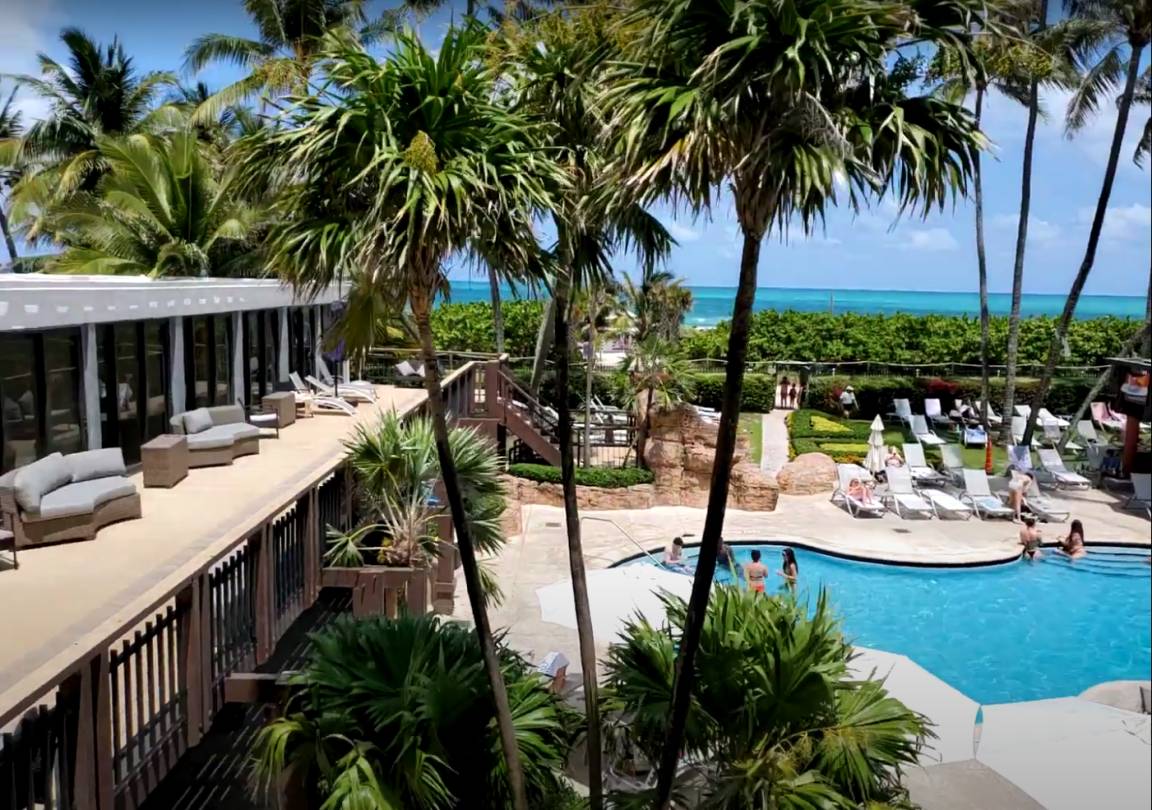 111 M² Apartment ∙ 4 Bedrooms ∙ 11 Guests - Miami Beach, FL