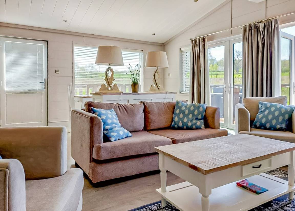 Chalet ∙ 2 Bedrooms ∙ 4 Guests - Cotswolds