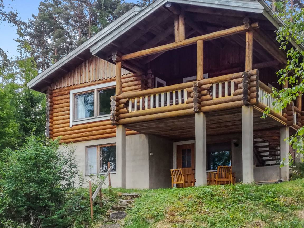 85 M² Talo ∙ 2 Makuuhuonetta ∙ 7 Vierasta - Hauho