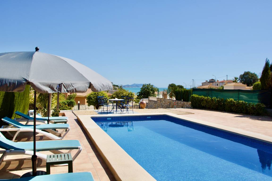 130 M² Villa ∙ 3 Habitaciones ∙ 6 Huéspedes - Alicante