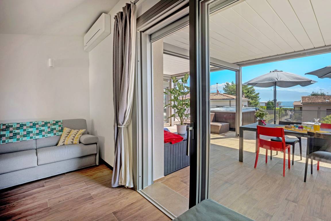 48 M² Ferienwohnung ∙ 1 Schlafzimmer ∙ 4 Gäste - Salò