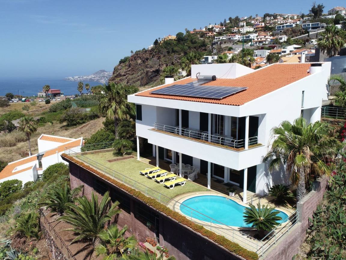 245 M² House ∙ 4 Bedrooms ∙ 6 Guests - Madeira