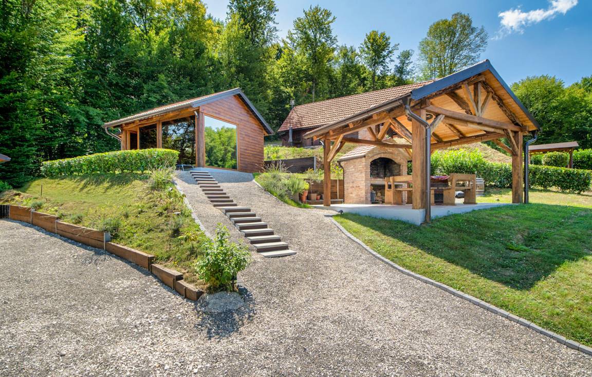 85 M² House ∙ 2 Bedrooms ∙ 4 Guests - Karlovac