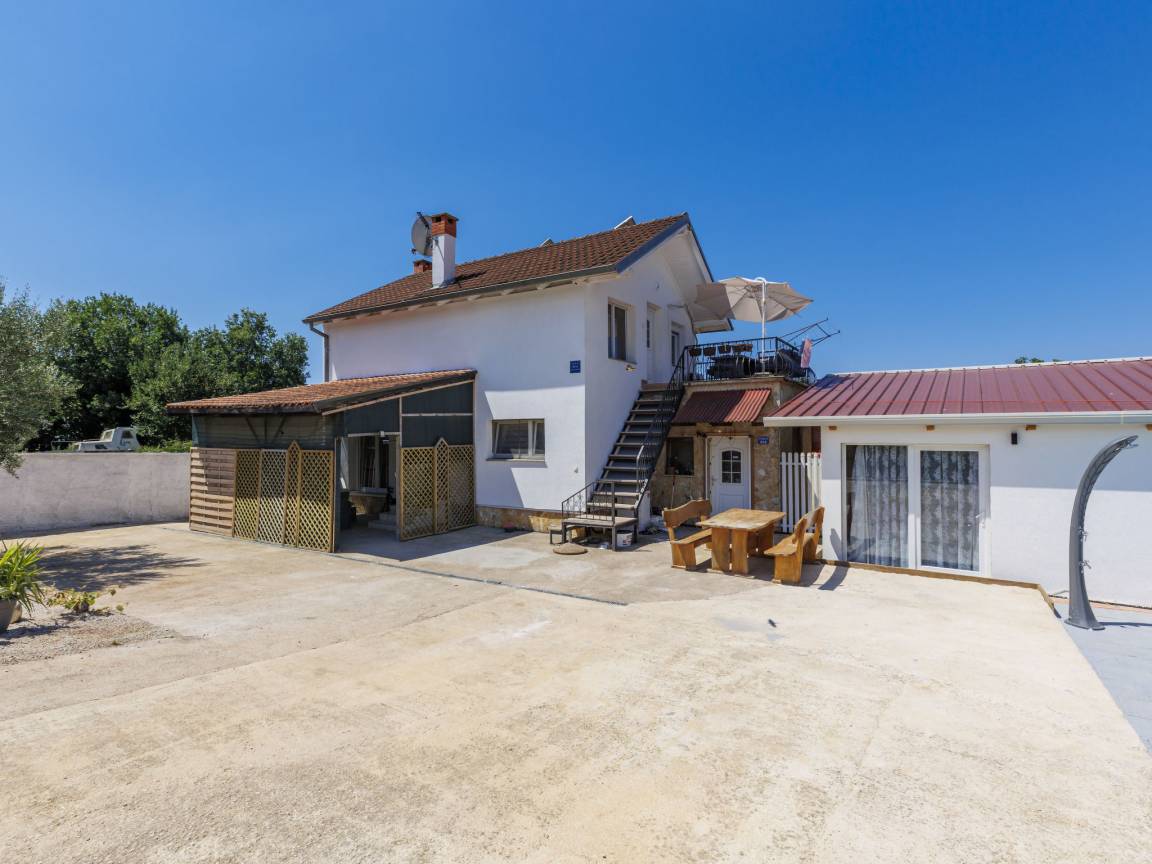 50 M² Ferienhaus ∙ 2 Schlafzimmer ∙ 5 Gäste - Fažana
